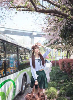 三五成群粤语