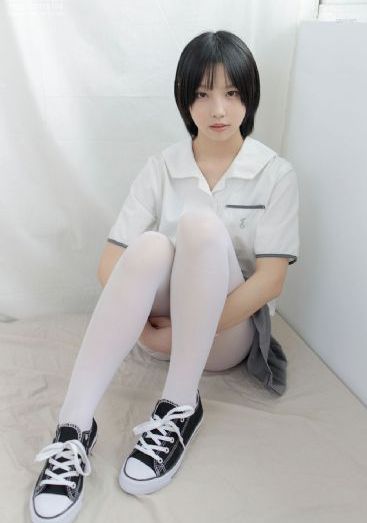 漂亮女秘书的目的