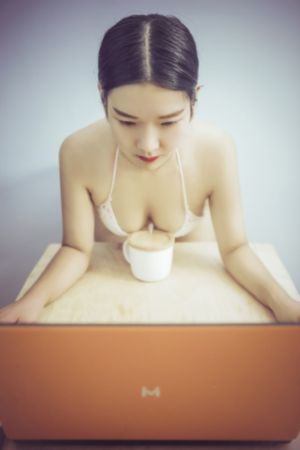 成年视频免费观看