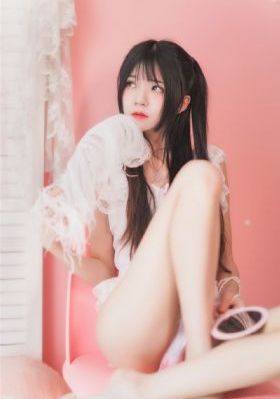 大胸喂奶秘书3p高h