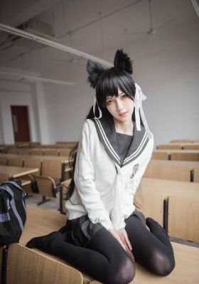迷人的保姆高清