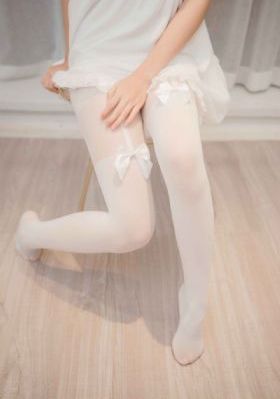 挨胬的女侠房秋莹14